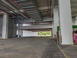 Joo Koon Road (D22), Warehouse #515494251